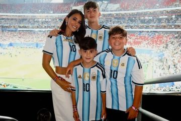 Antonela Roccuzzo and Lionel Messi's family celebrating Argentina's qualification for the 2026 FIFA World Cup final.