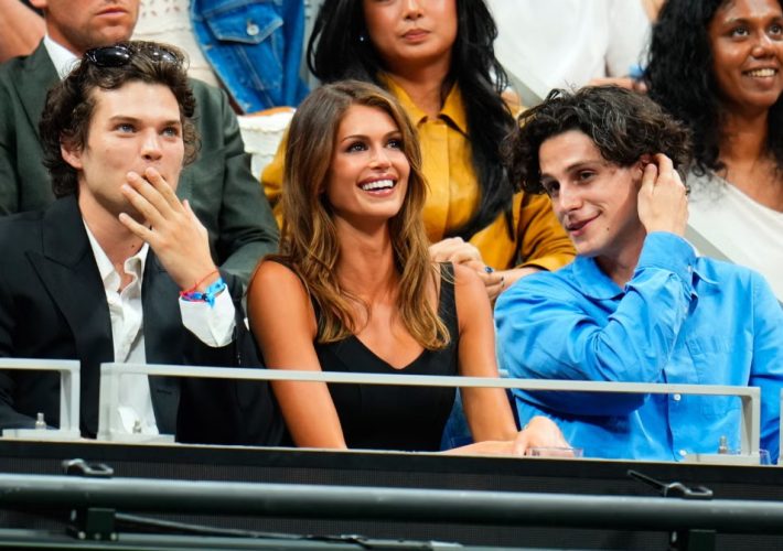 Celebrities attend the 2026 US Open in New York, including Kaia Gerber, Vera Wang, Tinashe, and other high-profile guests.
