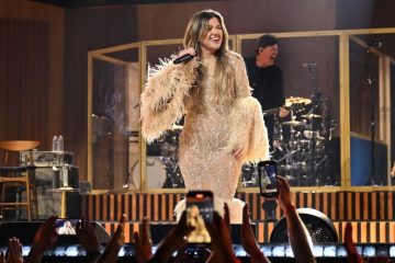 Kelly Clarkson performs during her Las Vegas residency after experiencing a humorous wardrobe malfunction onstage.