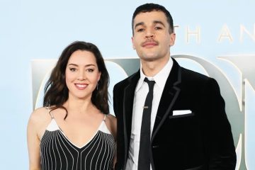 Aubrey Plaza and Chris Abbott welcome their first child as the couple begins a new chapter of parenthood.