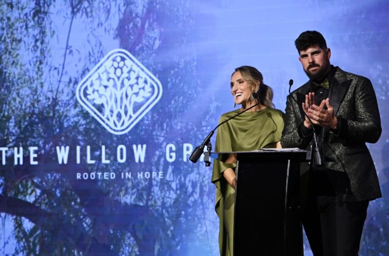 Ashley Rodón poses with her husband Carlos Rodón and their children at the 2026 Willow Gala supporting families facing fertility challenges.